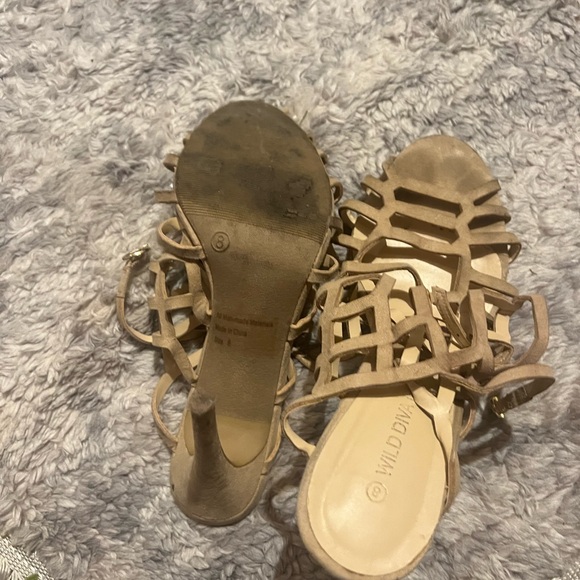 Heel sandals - Picture 1 of 5